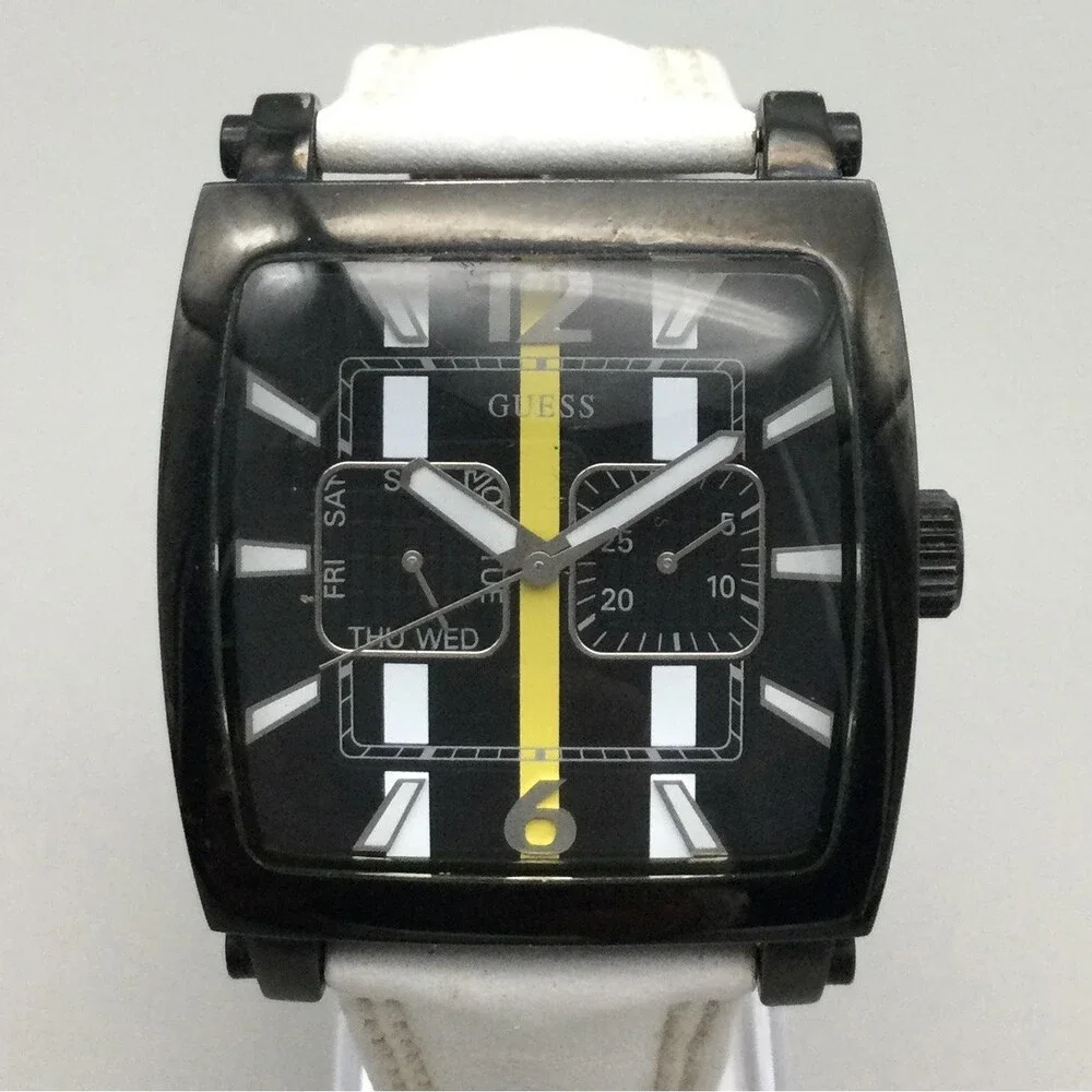Guess Mens Watch 40mm Black Striped Square Dial Day Date 111542G1 New Battery